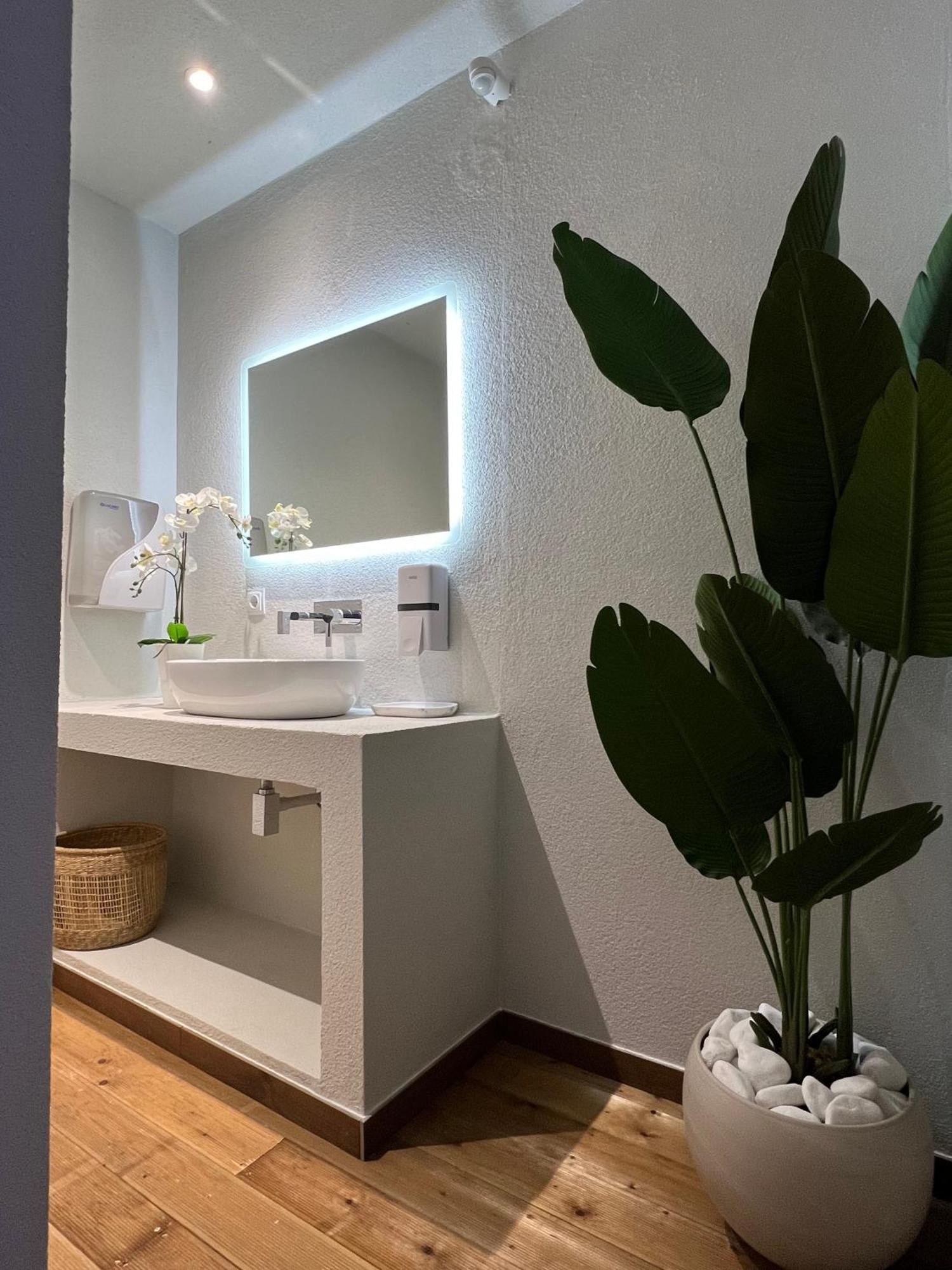 לגאנאס Muthee Luxurious Private Villa מראה חיצוני תמונה